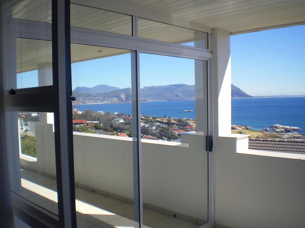 Penguinden - Load-Shedding Free Hotel Simonʼs Town Kamer foto