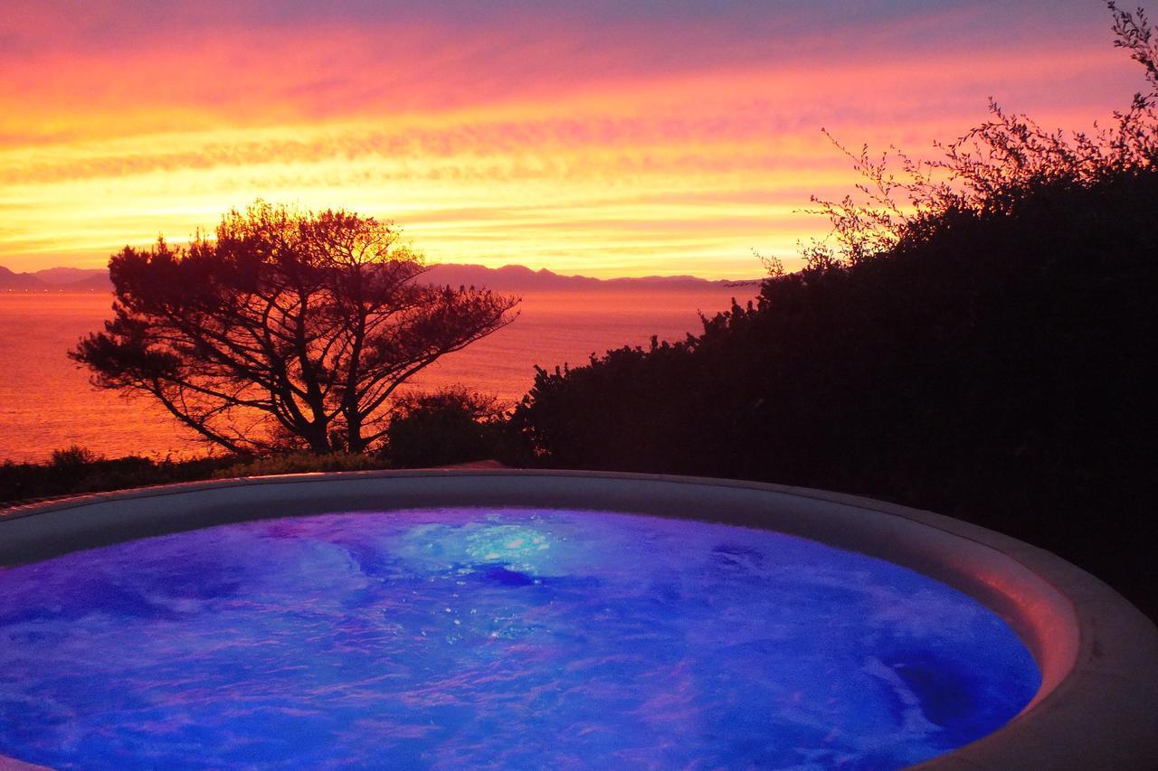 Penguinden - Load-Shedding Free Hotel Simonʼs Town Buitenkant foto